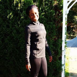 Meet your Posher, Clarena